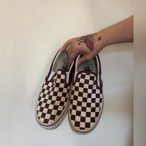Classic Checkered Slip-On Vans - Picture 1 of 5